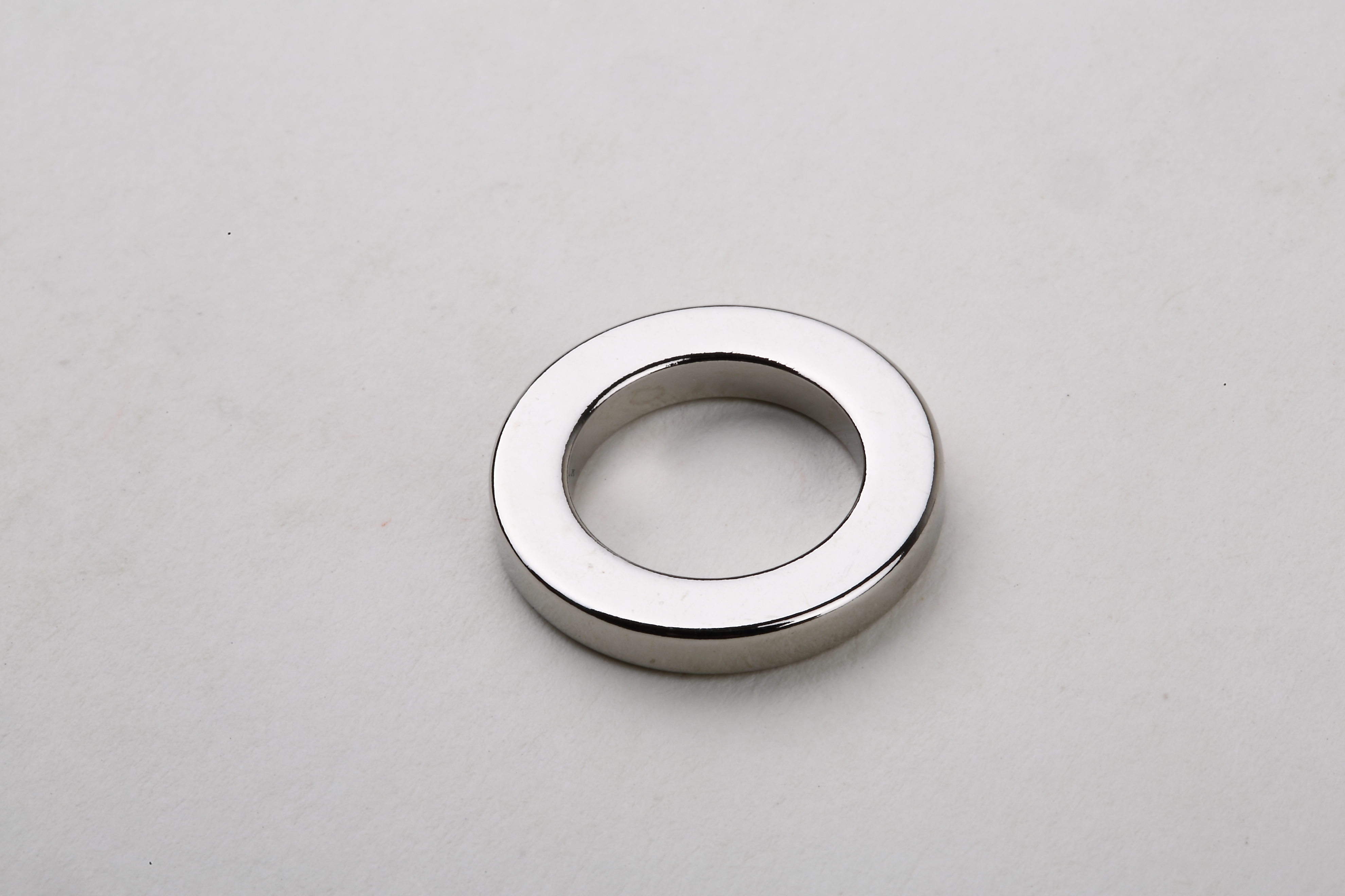 &Iacute;m&atilde;s de neod&iacute;mio em motores