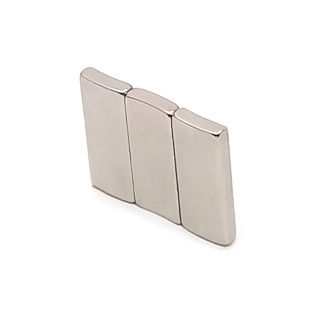 Bloco de níquel de alto desempenho N52H ímã de terras raras para motor de drone